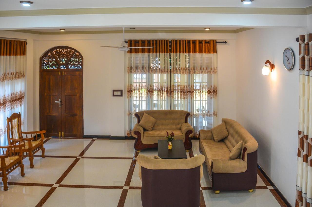 Janu Homestay Tangalle Εξωτερικό φωτογραφία